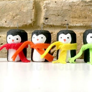 Parafadugó pingvin karácsonyfadísz - kreatív ötlet gyerekeknek