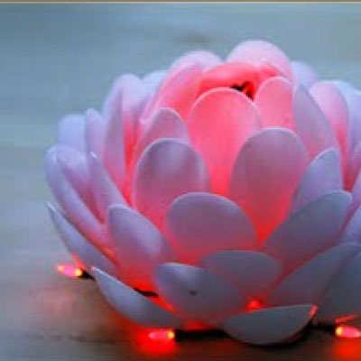DIY plastic spoon lotus lamps
