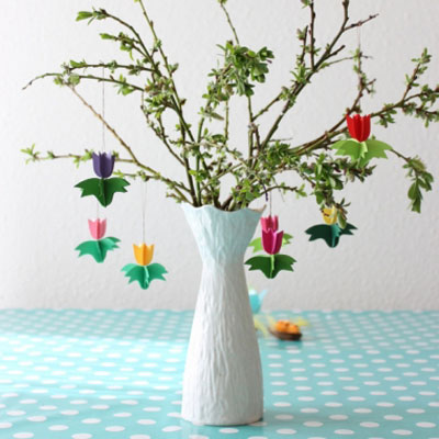 3D paper tulips - easy DIY spring flower decoration