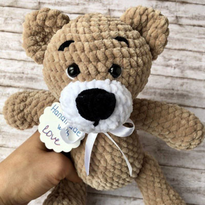 Soft cuddly amigurumi bear (free crochet pattern)