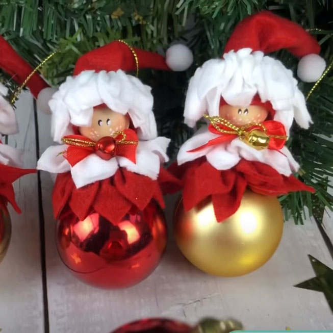DIY Christmas tree ornament elf